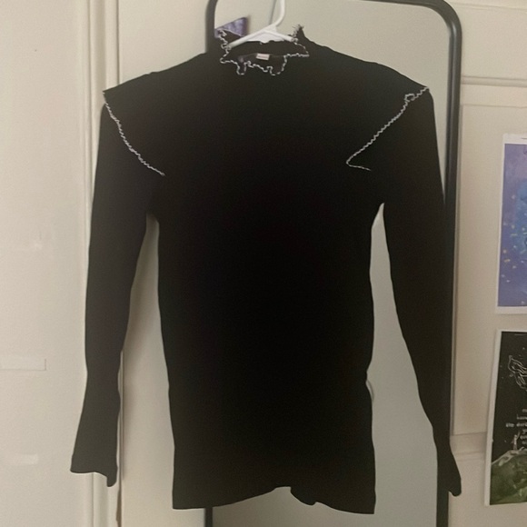 Black Loft sweater - Picture 1 of 2